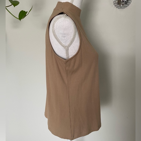 Chico’s Sleeveless Top Ribbed Women’s Sweater - Picture 4 of 8